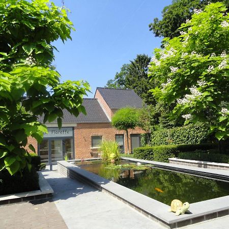 B&B De Floreffe NeerNeerpelt Kültér fotó