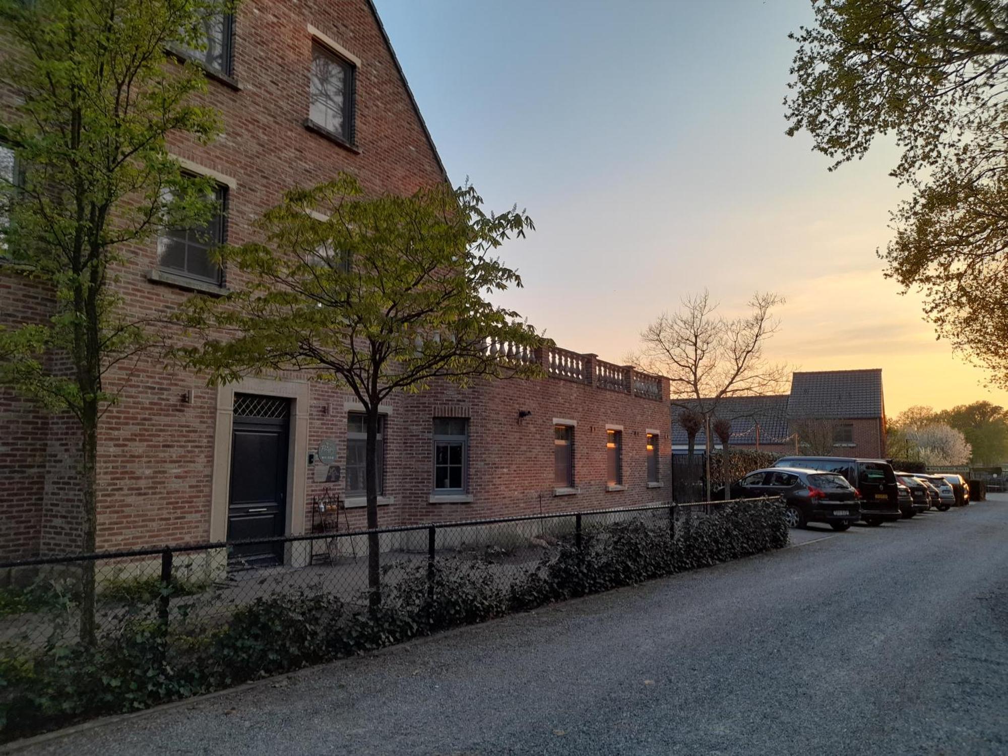 B&B De Floreffe NeerNeerpelt Kültér fotó